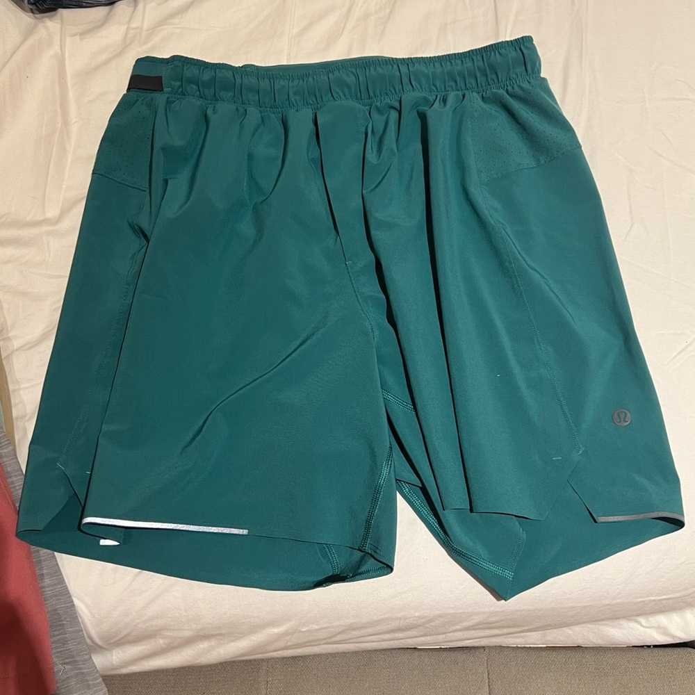 Lululemon Athletica Green Athletic Shorts Lightweight Moisture-Wicking
